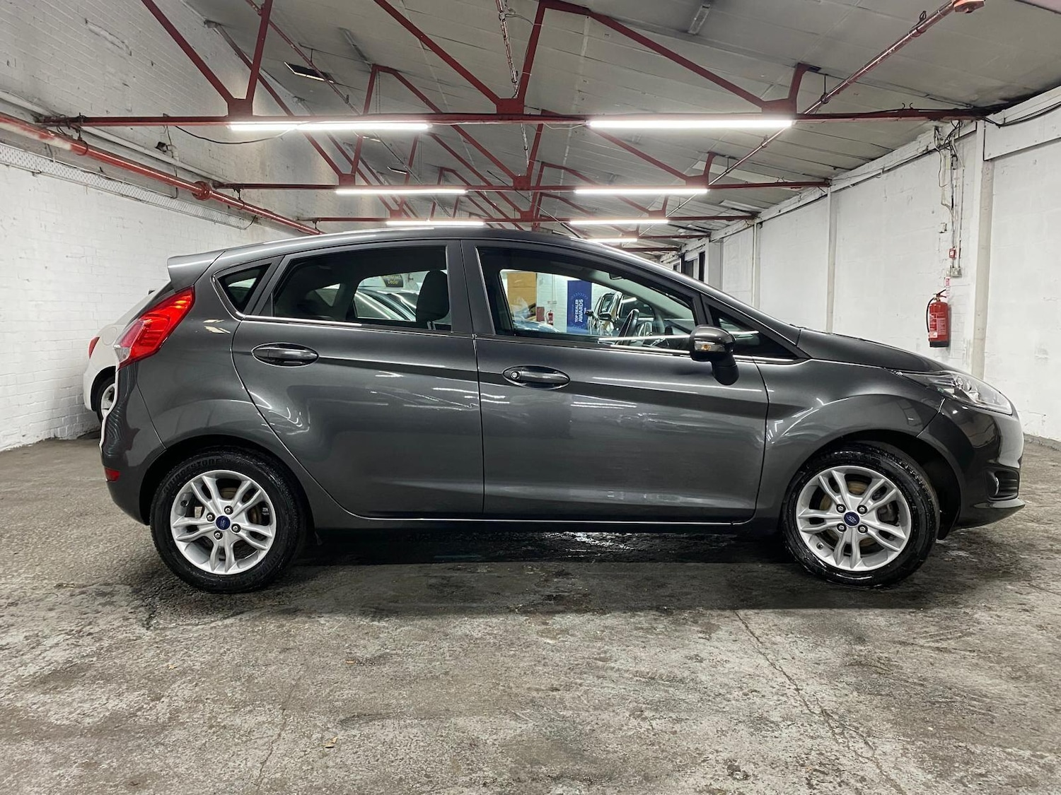 Used Ford Fiesta 2017 for sale - 76295852: Photo 5