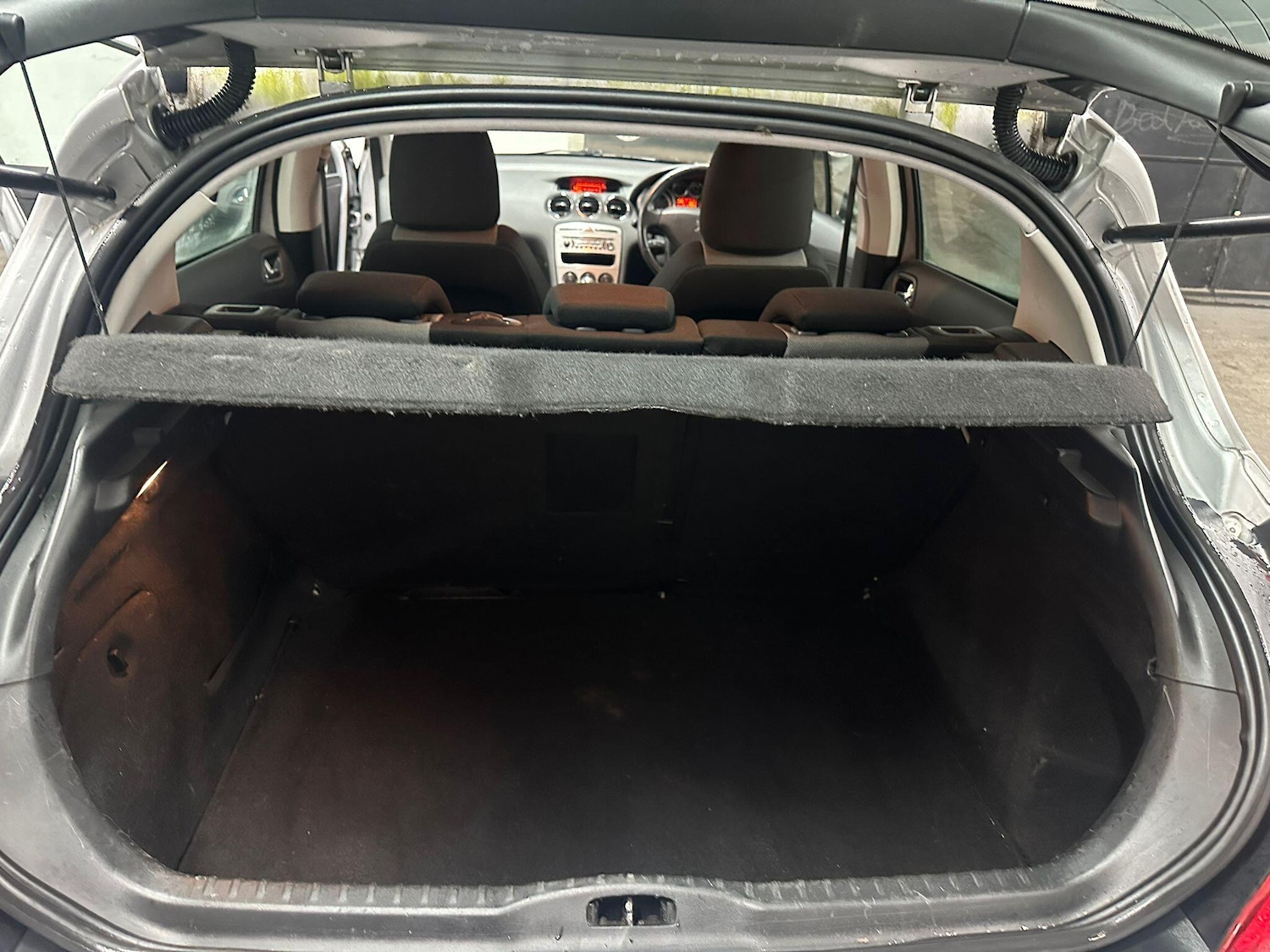 Used Peugeot 308 2011 for sale - 77412163: Photo 10