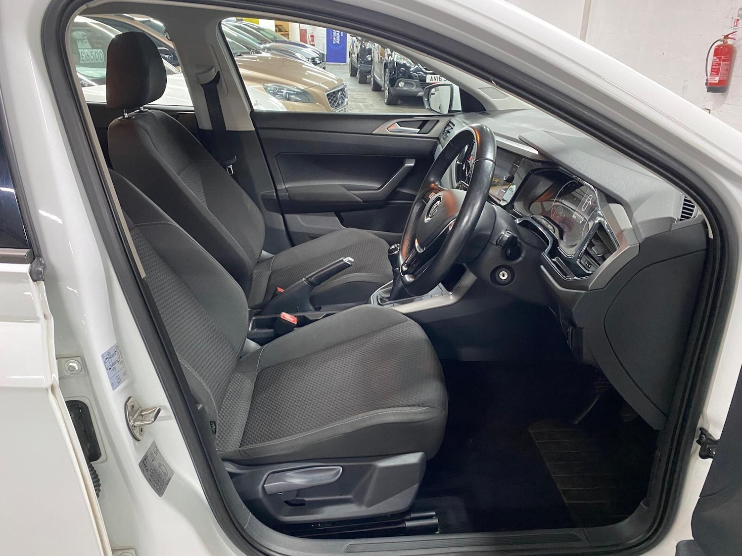 Used Volkswagen Polo 2018 for sale - 76094533: Photo 10