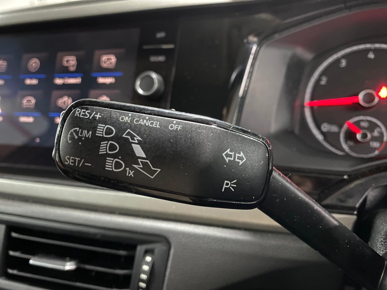 Used Volkswagen Polo 2018 for sale - 76094533: Photo 21
