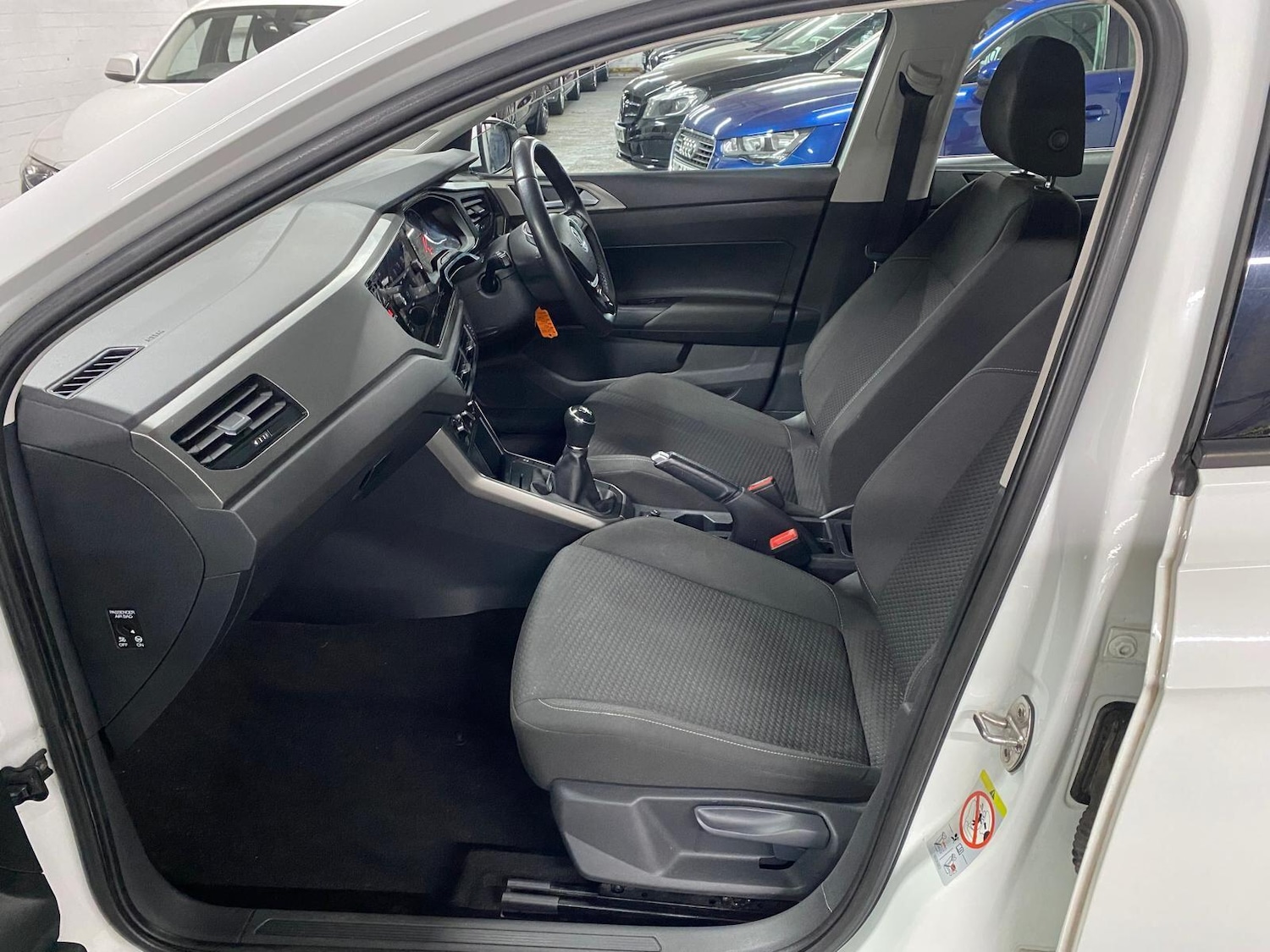 Used Volkswagen Polo 2018 for sale - 76094533: Photo 41