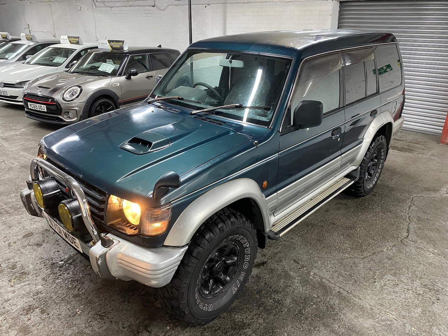 Used Mitsubishi Pajero 2004 for sale - 76317779: Photo 14