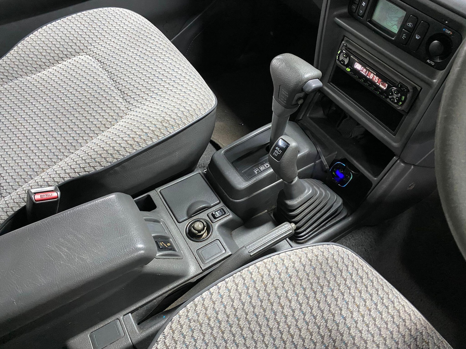 Used Mitsubishi Pajero 2004 for sale - 76317779: Photo 20