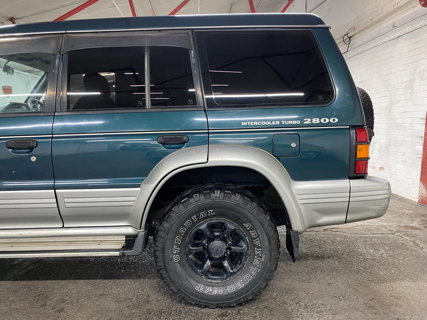 Used Mitsubishi Pajero 2004 for sale - 76317779: Photo 27