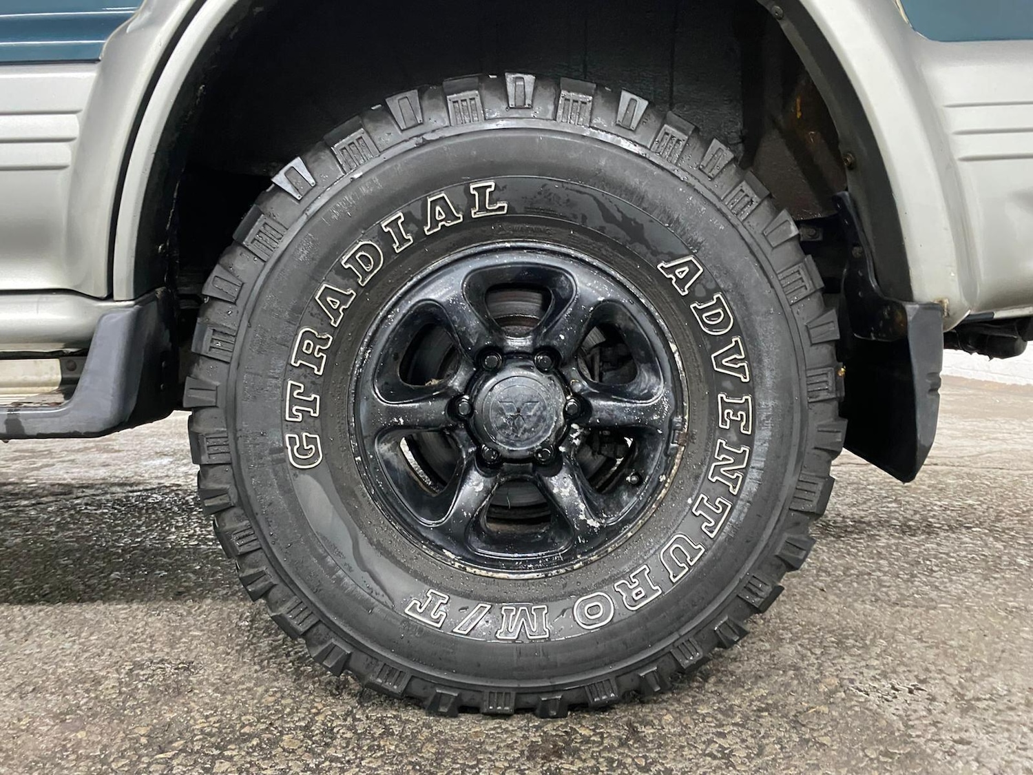 Used Mitsubishi Pajero 2004 for sale - 76317779: Photo 29