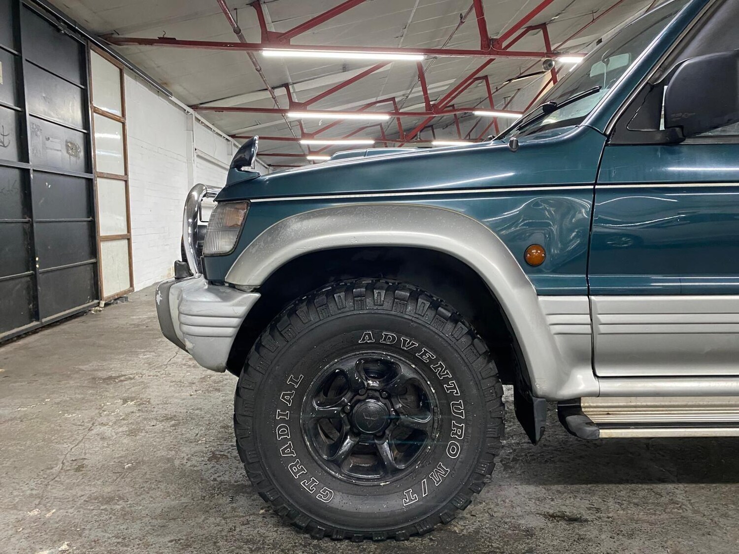 Used Mitsubishi Pajero 2004 for sale - 76317779: Photo 31