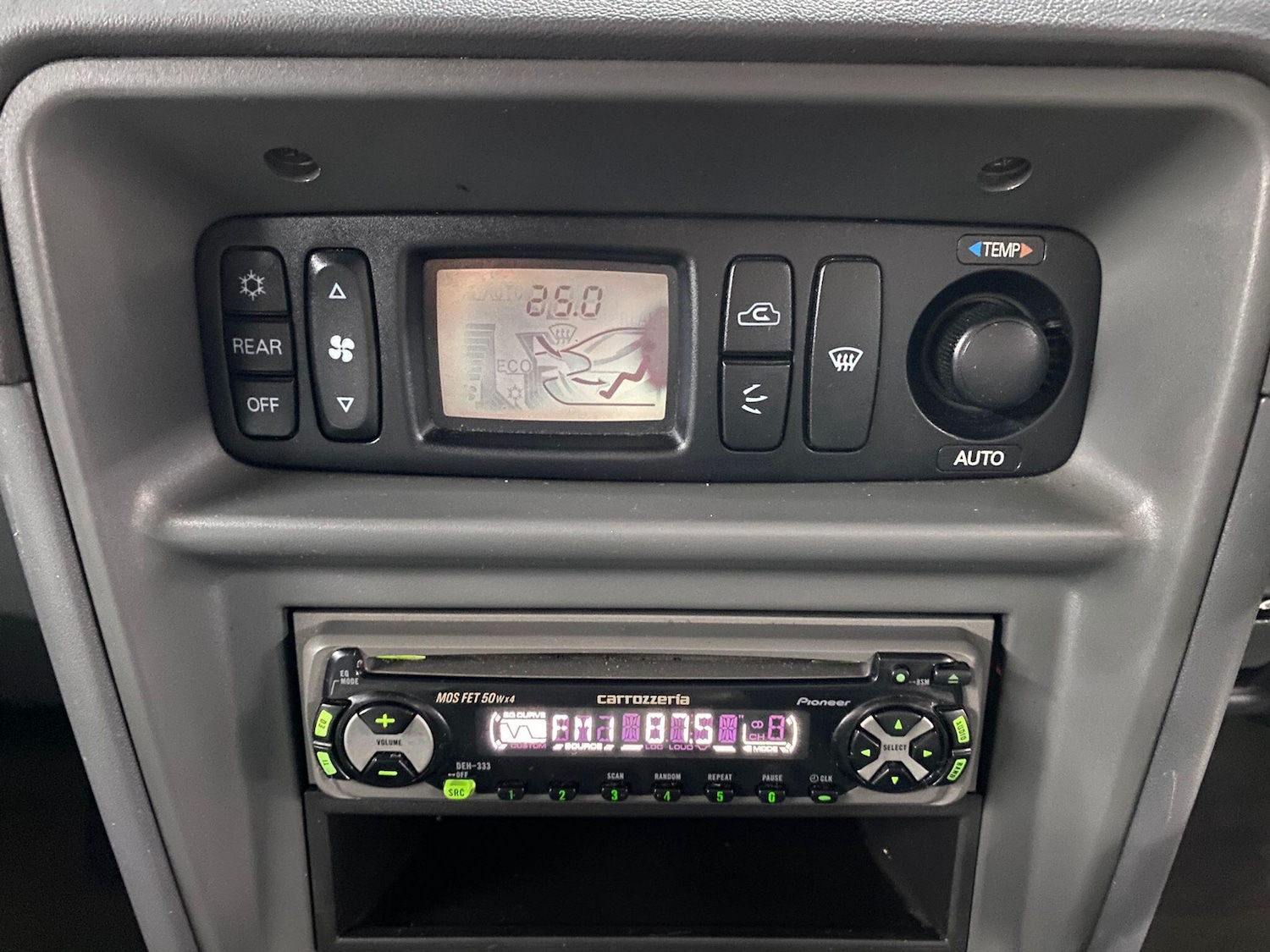 Used Mitsubishi Pajero 2004 for sale - 76317779: Photo 34