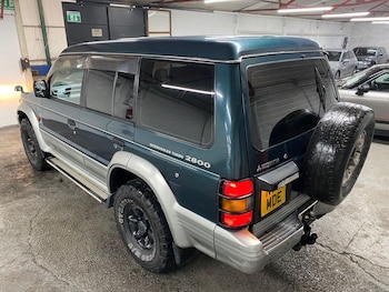 Used Mitsubishi Pajero 2004 for sale - 76317779: Photo