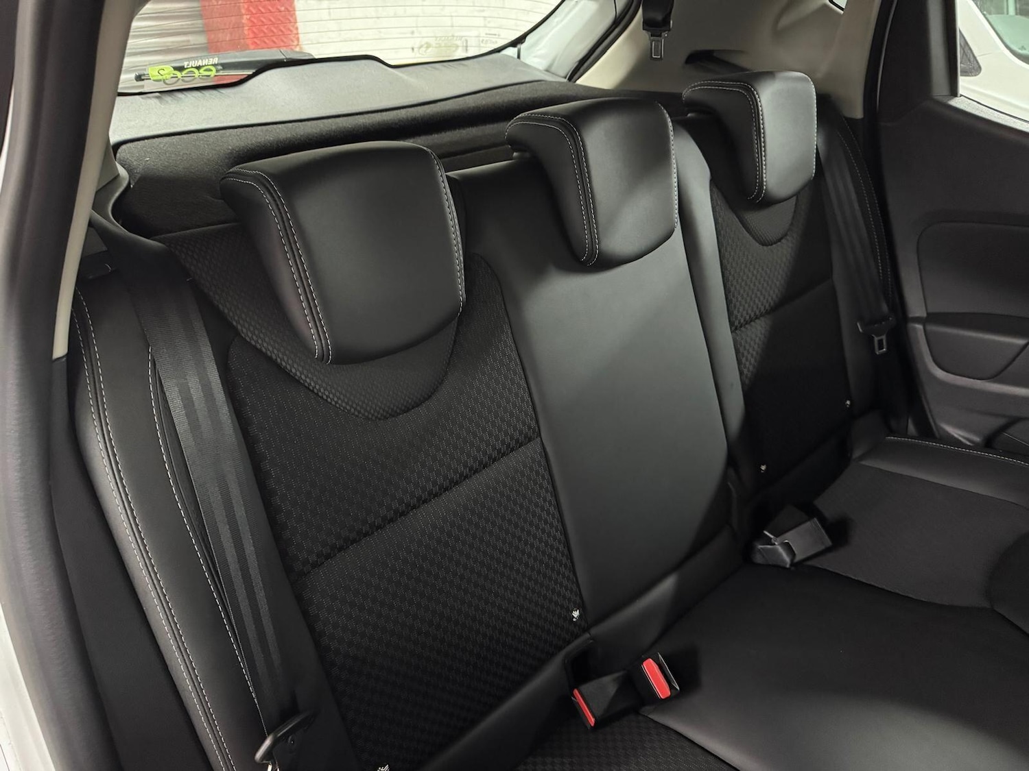 Used Renault Clio for sale - 77854304: Photo 25