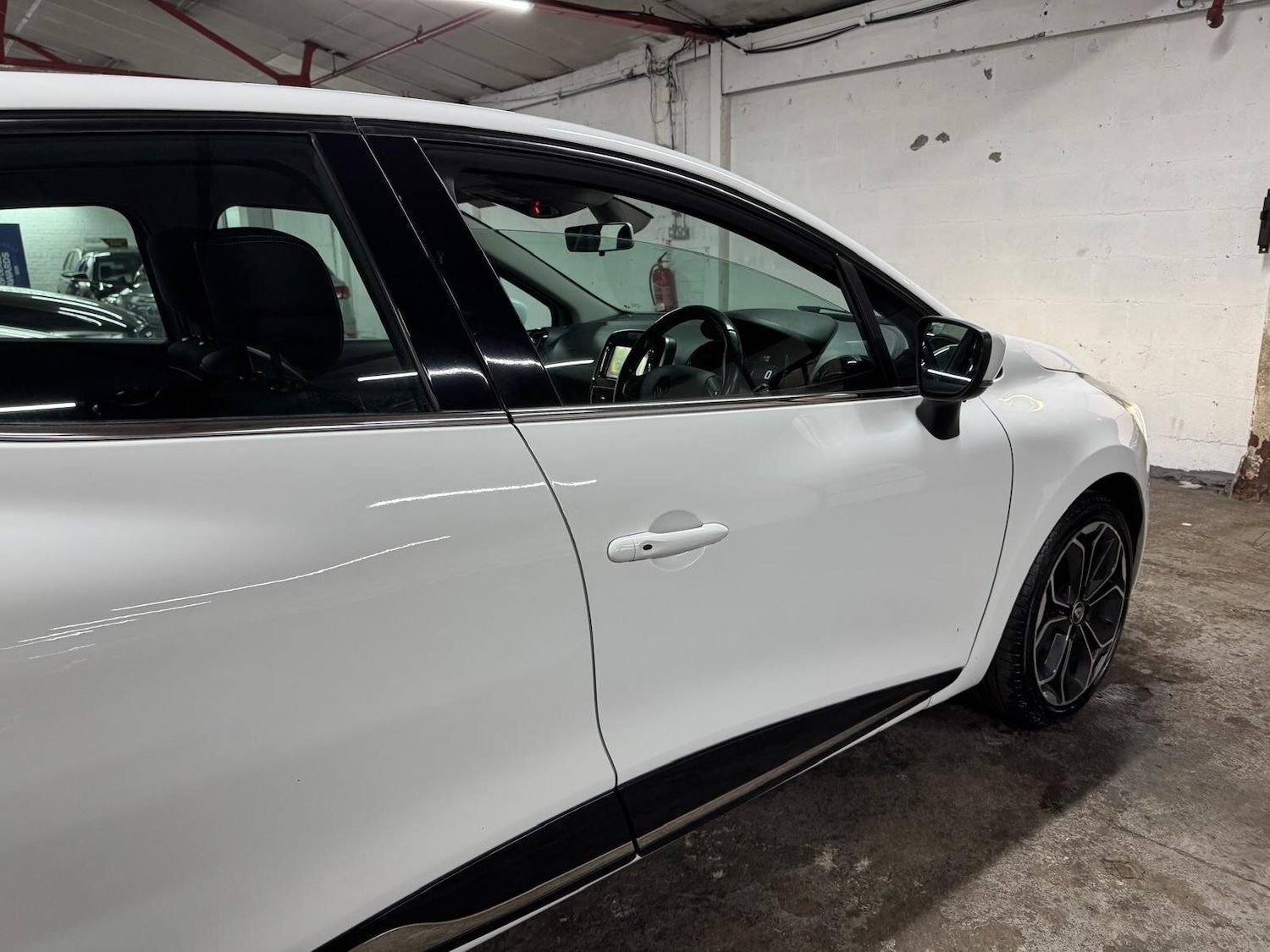 Used Renault Clio for sale - 77854304: Photo 26