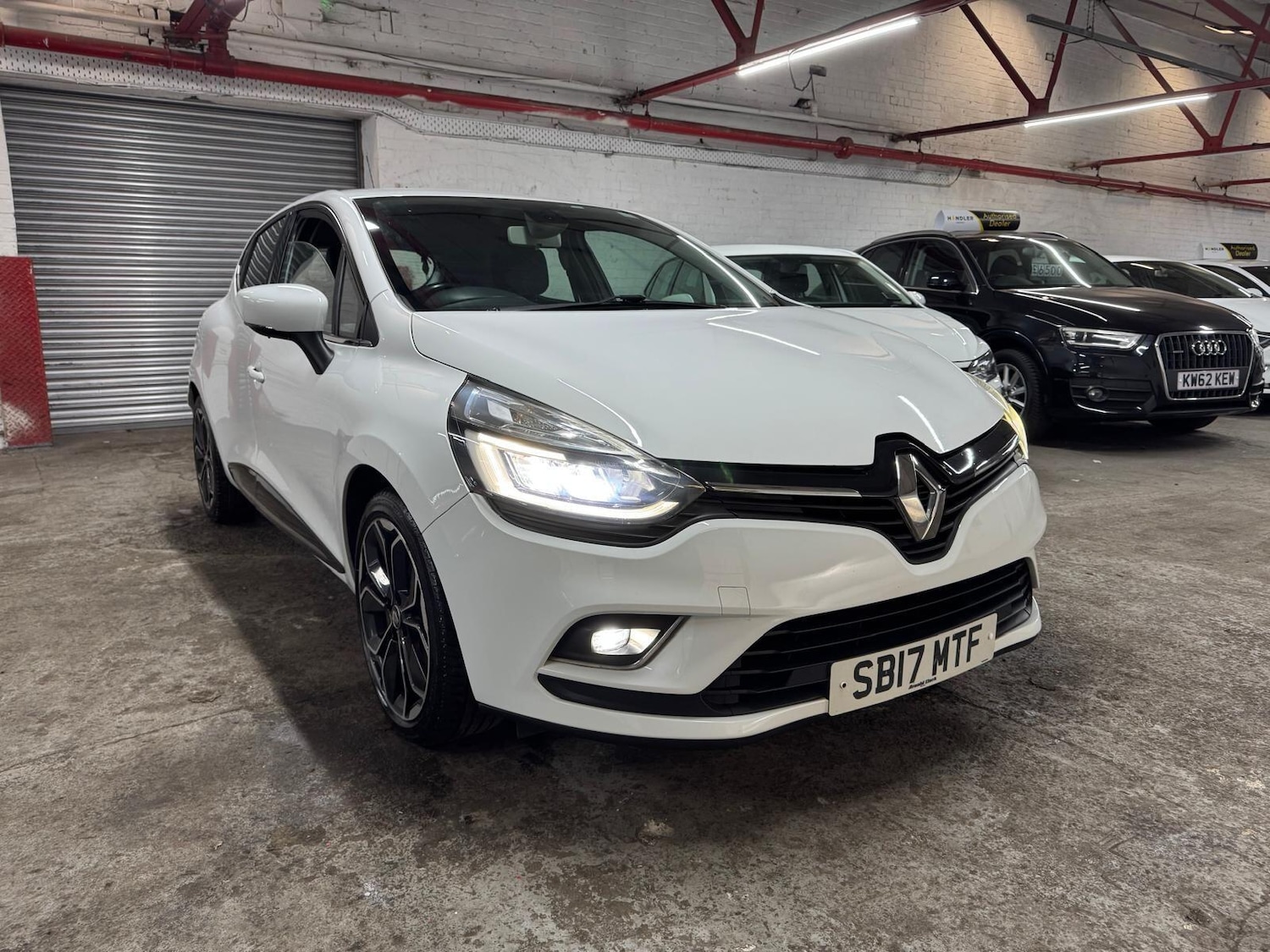Used Renault Clio for sale - 77854304: Photo 48