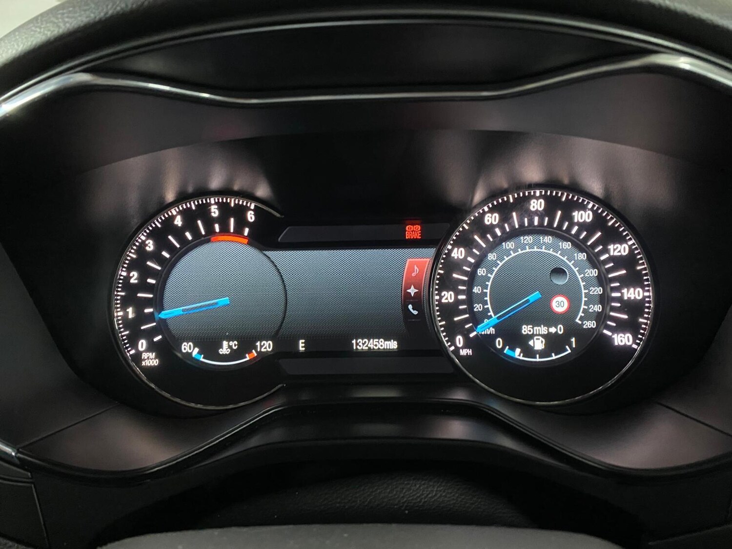 Used Ford Mondeo 2015 for sale - 76398006: Photo 2