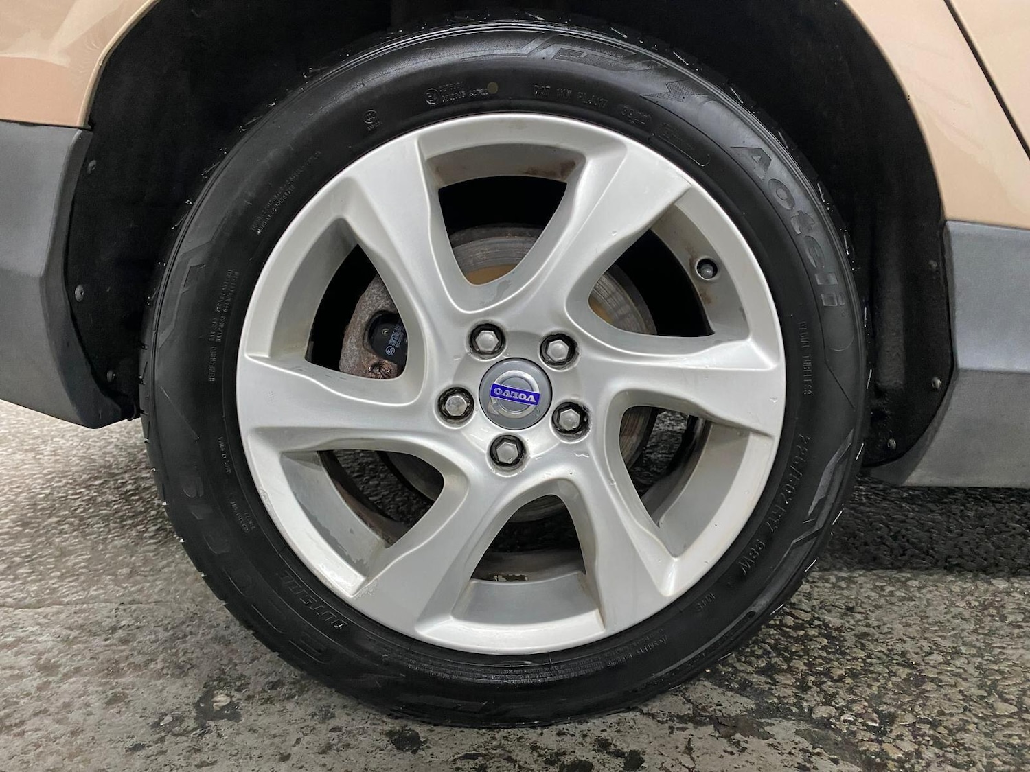 Used Volvo V40 Cross Country 2013 for sale - 76084716: Photo 26