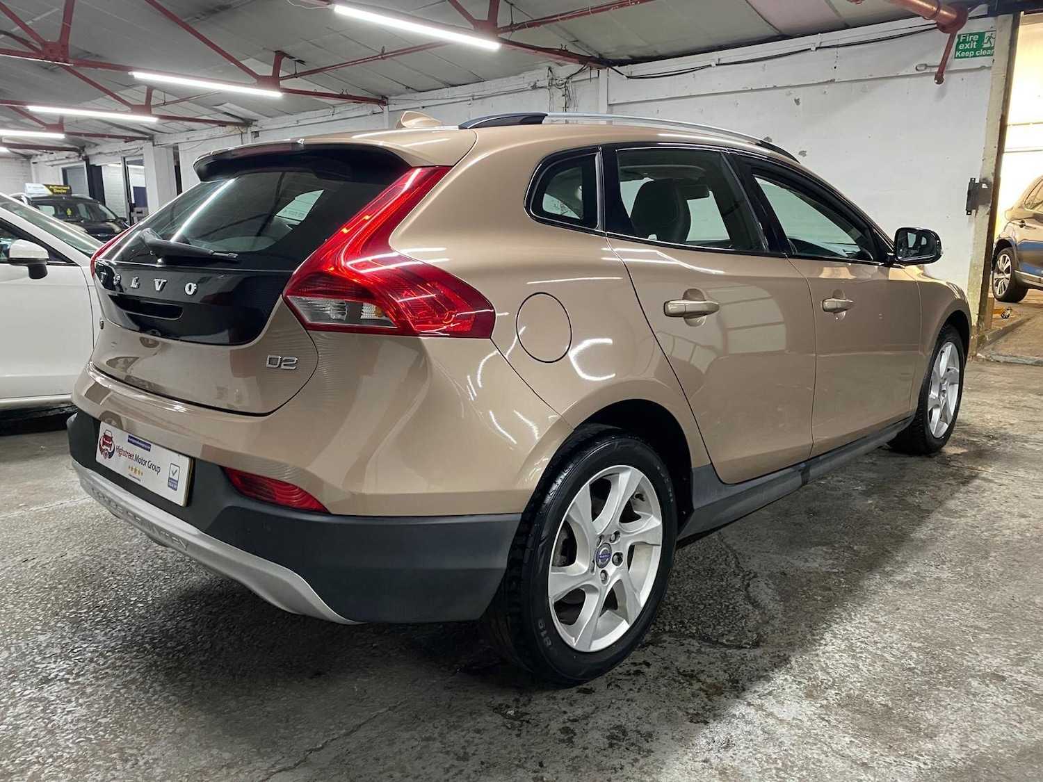 Used Volvo V40 Cross Country 2013 for sale - 76084716: Photo 36
