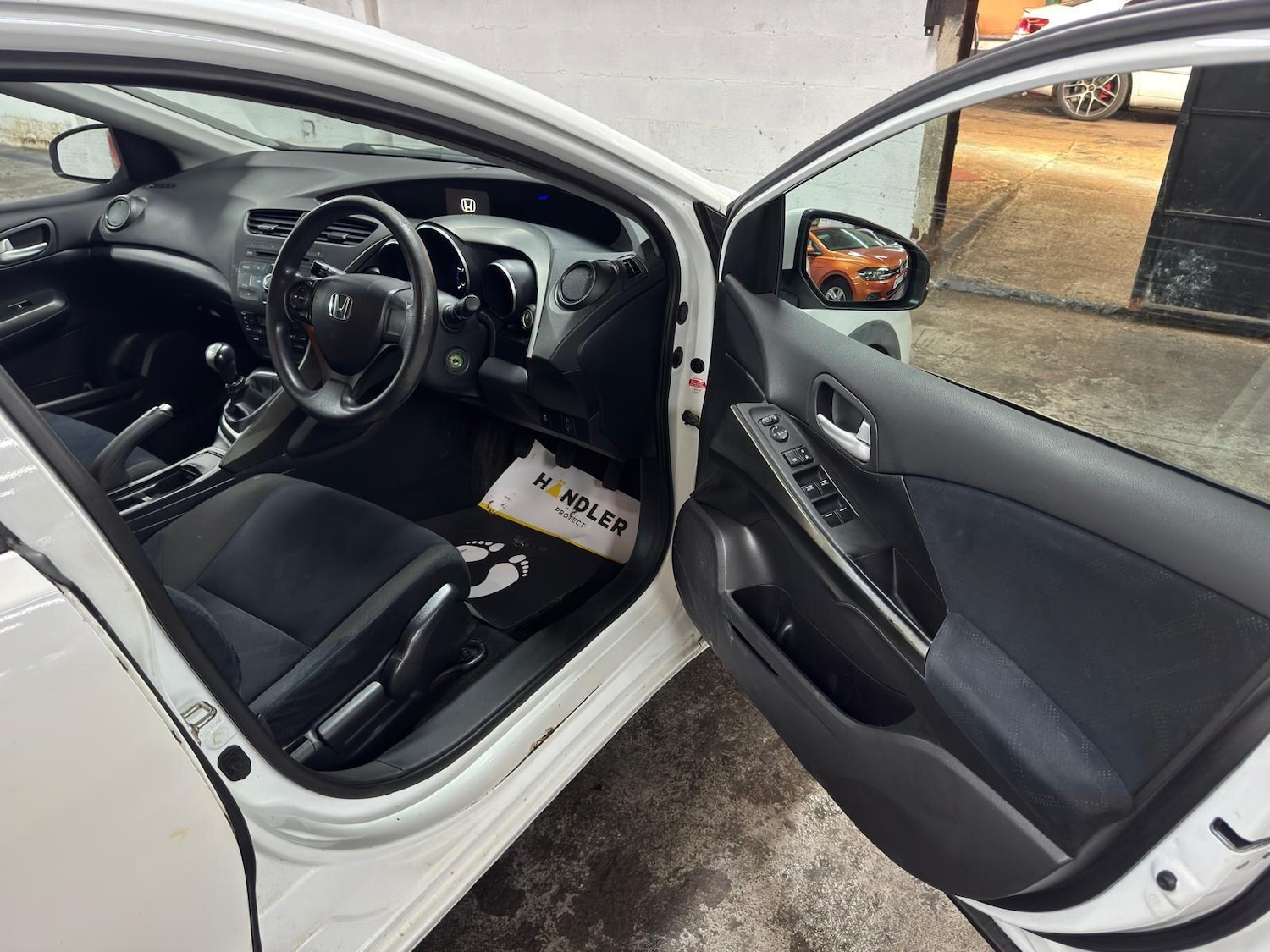 Used Honda Civic for sale - 78135861: Photo 9