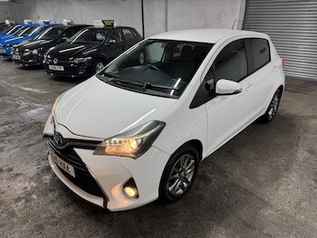 Used Toyota Yaris 2015 for sale - 78549117: Photo