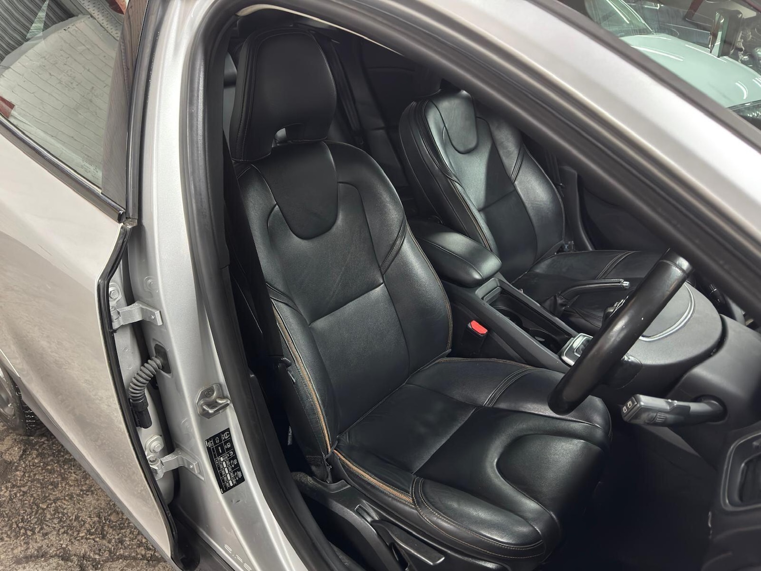 Used Volvo V40 2015 for sale - 78047691: Photo 13