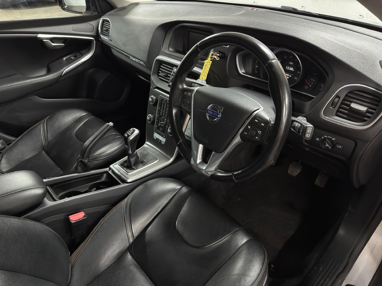 Used Volvo V40 2015 for sale - 78047691: Photo 14
