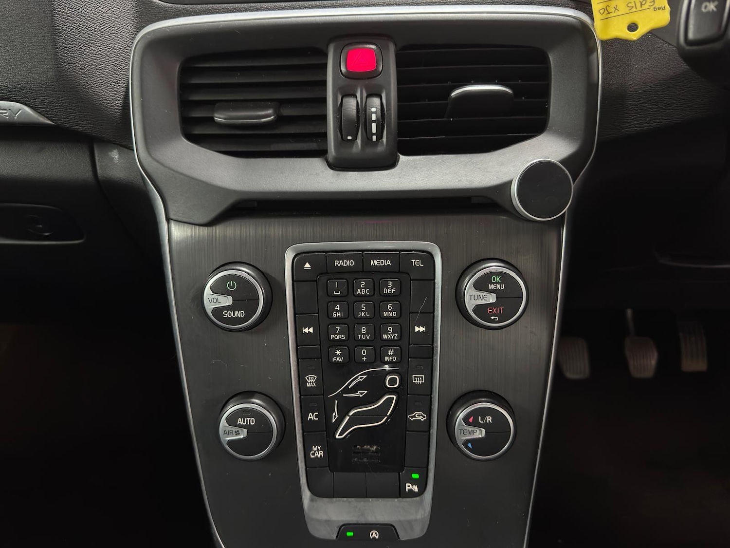 Used Volvo V40 2015 for sale - 78047691: Photo 19