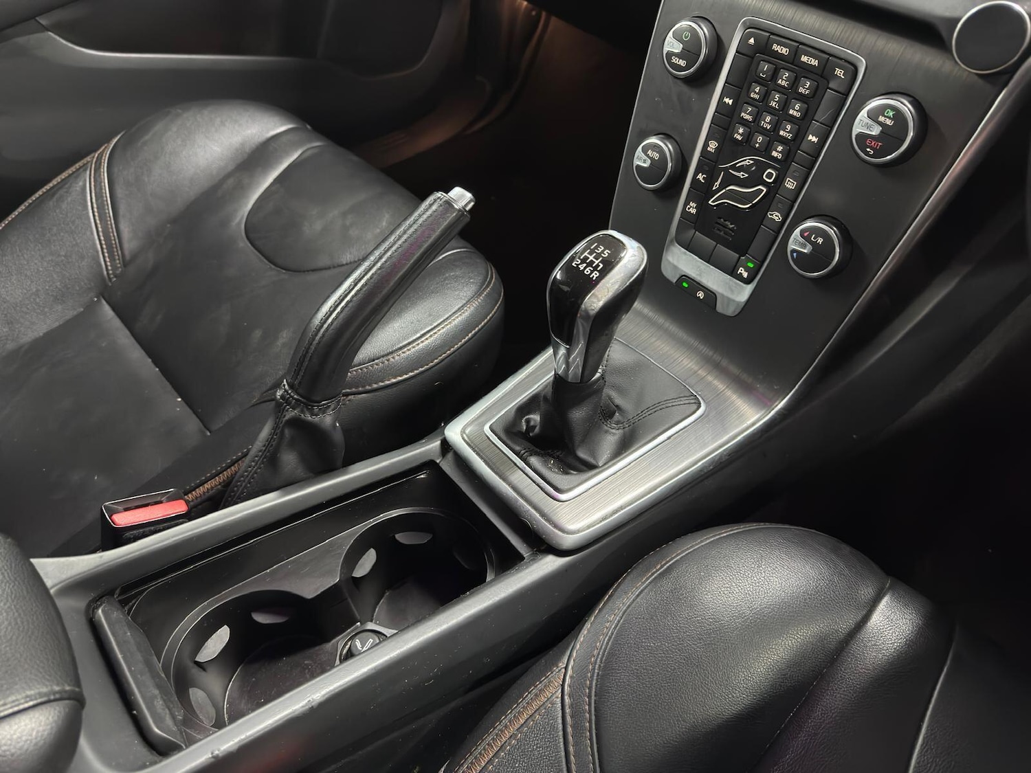 Used Volvo V40 2015 for sale - 78047691: Photo 21