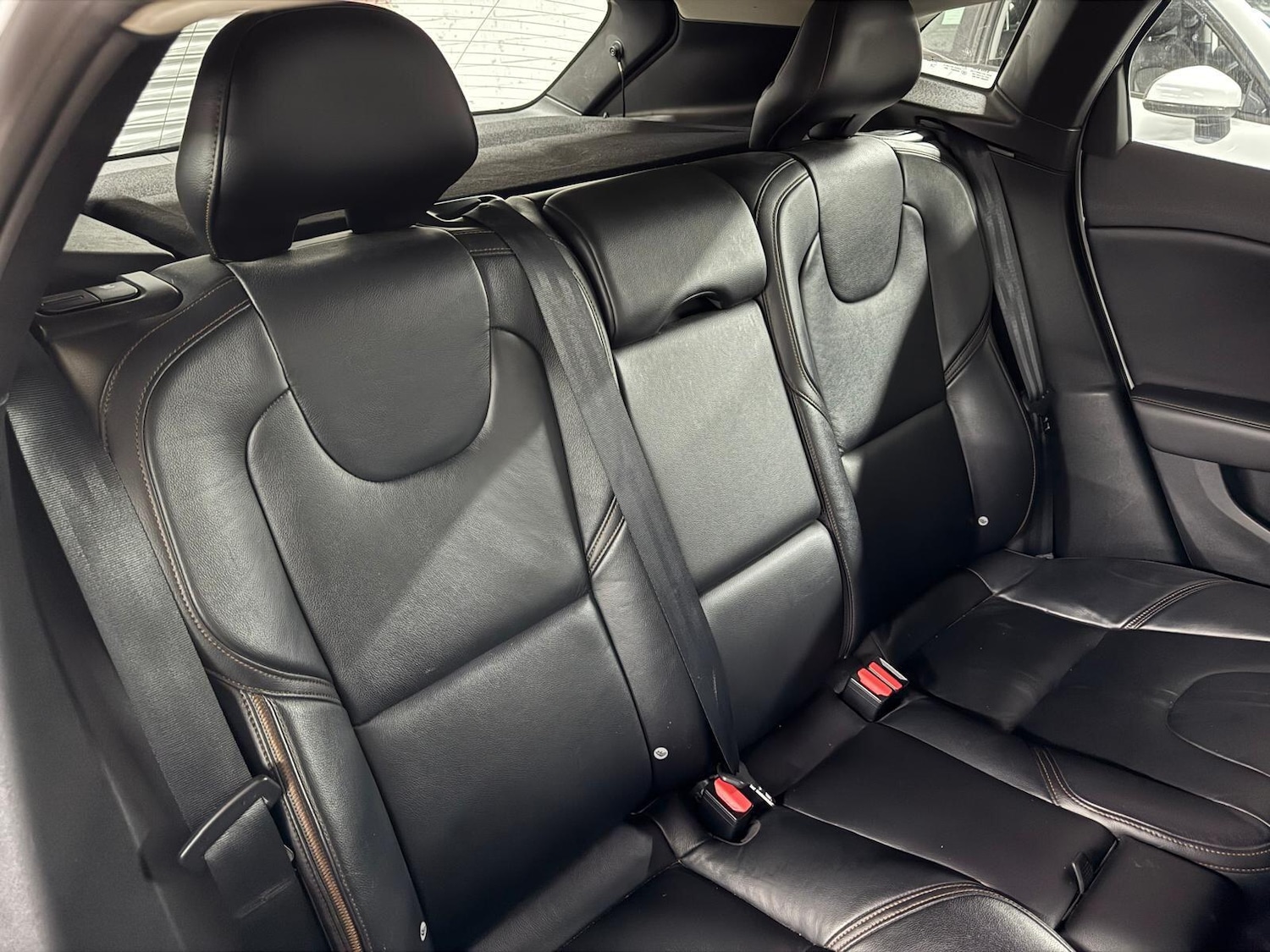 Used Volvo V40 2015 for sale - 78047691: Photo 24