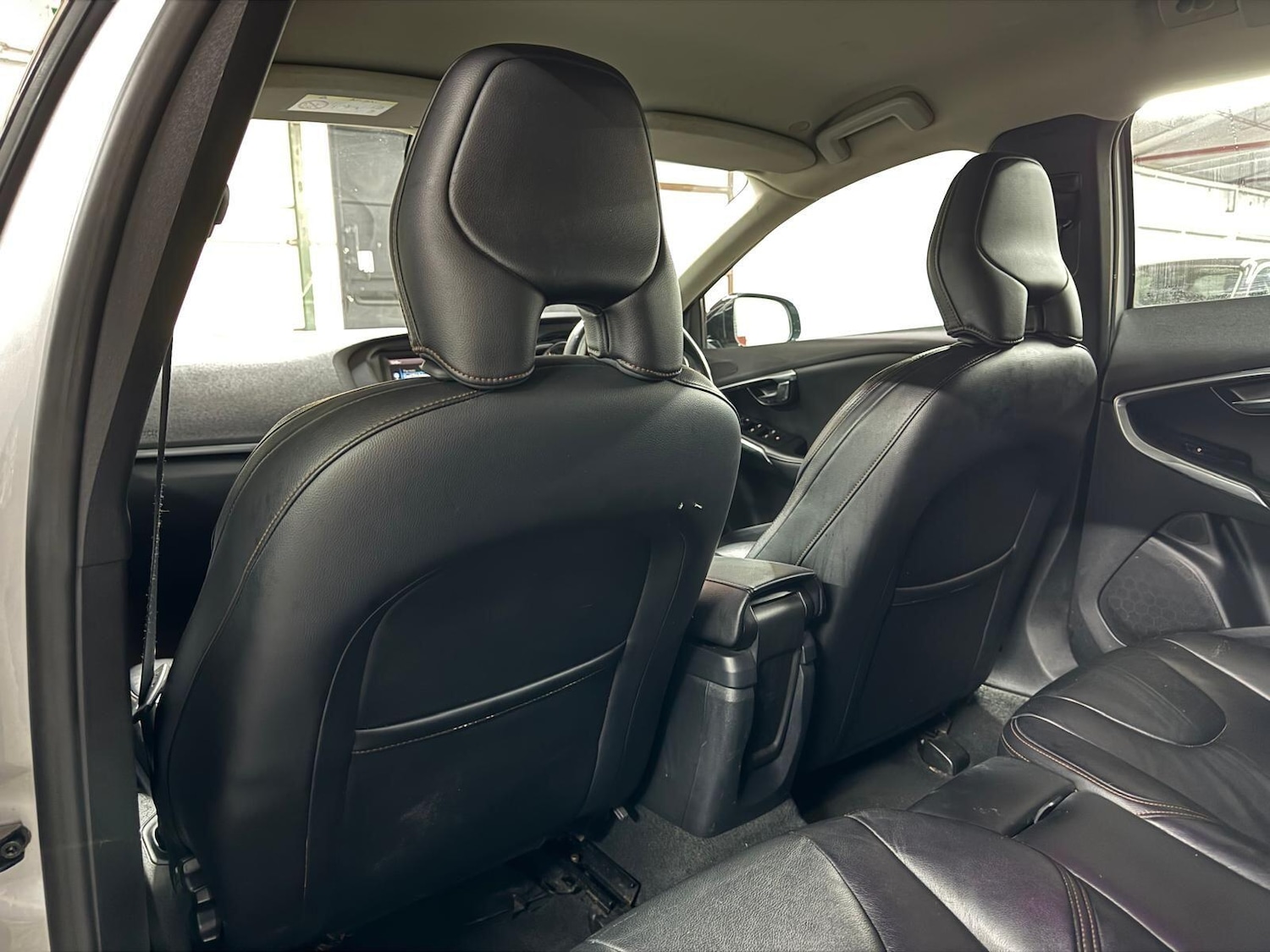 Used Volvo V40 2015 for sale - 78047691: Photo 37