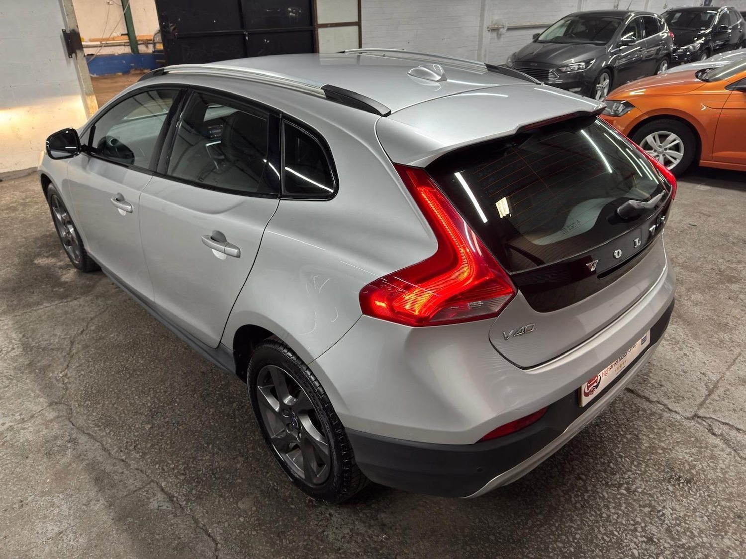 Used Volvo V40 2015 for sale - 78047691: Photo 52