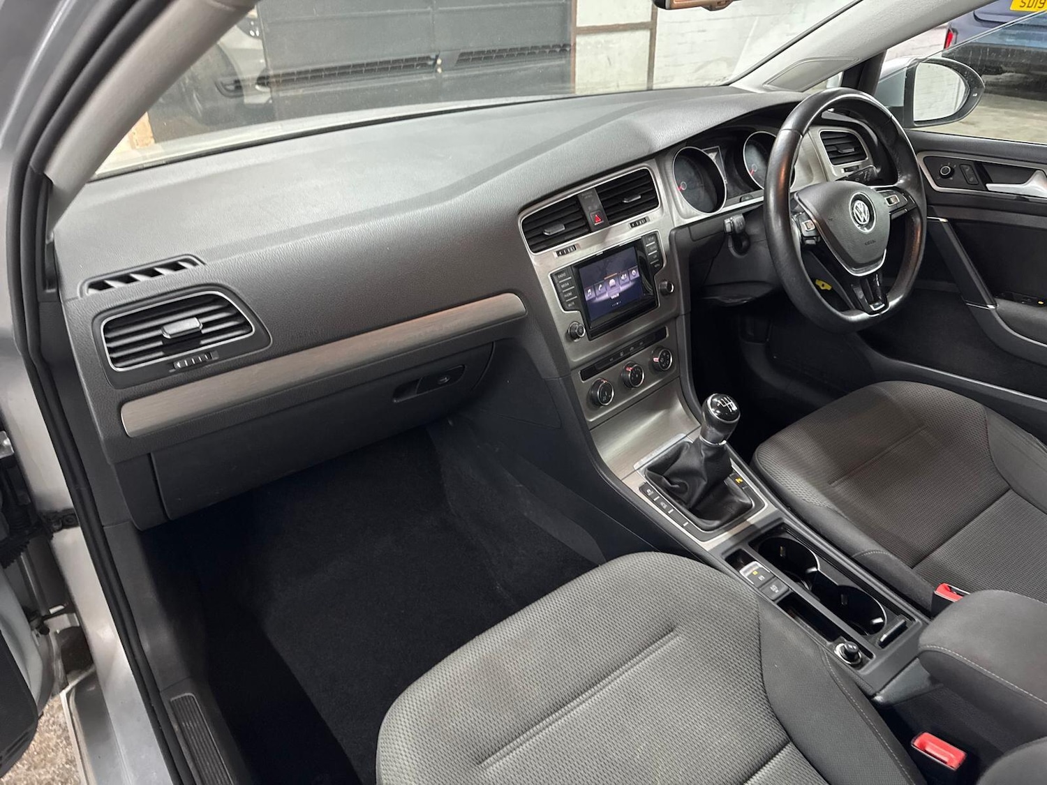 Used Volkswagen Golf 2015 for sale - 77993841: Photo 40