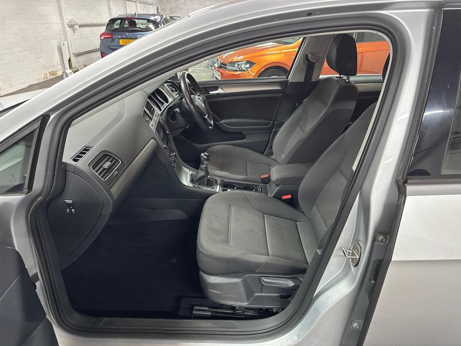 Used Volkswagen Golf 2015 for sale - 77993841: Photo 42