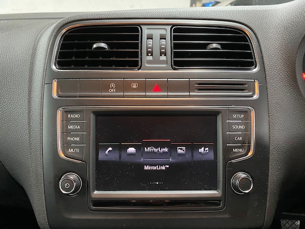 Used Volkswagen Polo 2015 for sale - 76239875: Photo 18