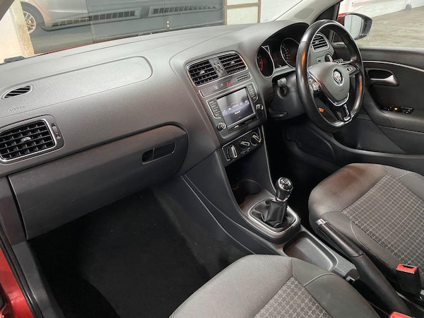 Used Volkswagen Polo 2015 for sale - 76239875: Photo 35