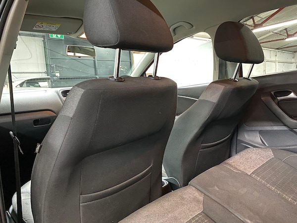 Used Volkswagen Polo 2015 for sale - 76239875: Photo 37