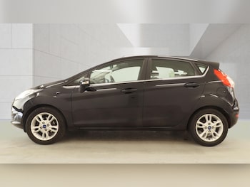 Used Ford Fiesta 2015 for sale - 78772080: Photo