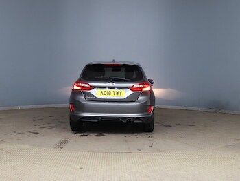 Used Ford Fiesta 2018 for sale - 78854667: Photo