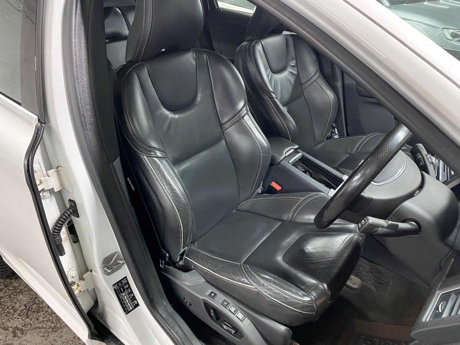 Used Volvo XC60 2016 for sale - 76227952: Photo 15