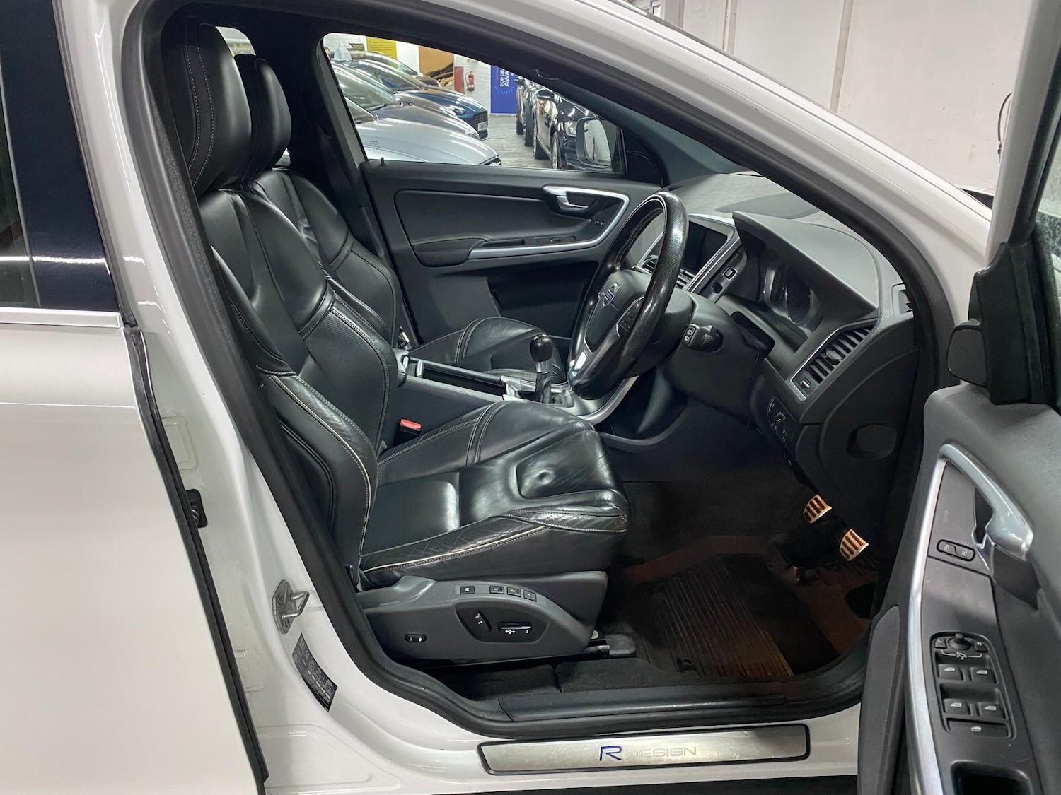 Used Volvo XC60 2016 for sale - 76227952: Photo 16