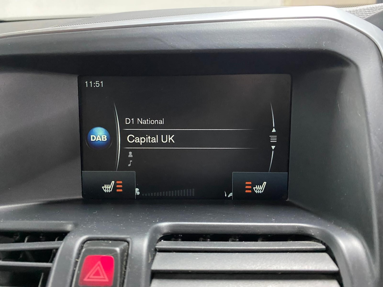 Used Volvo XC60 2016 for sale - 76227952: Photo 2