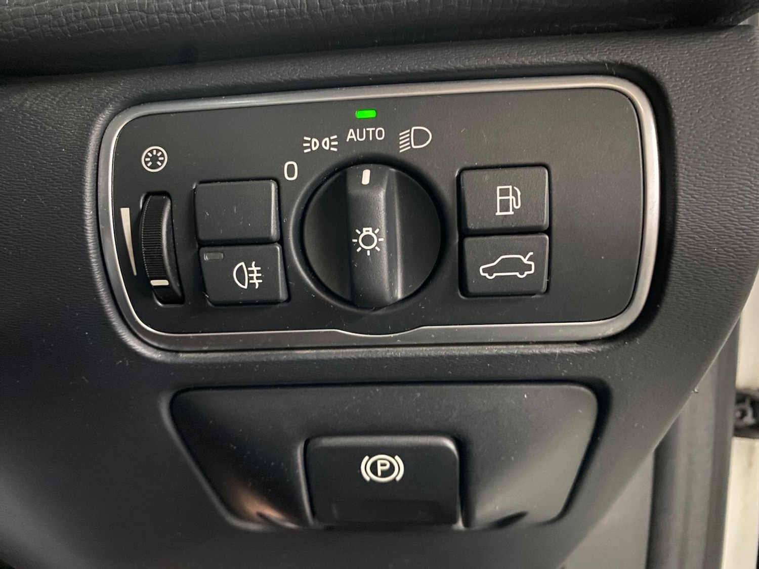 Used Volvo XC60 2016 for sale - 76227952: Photo 24