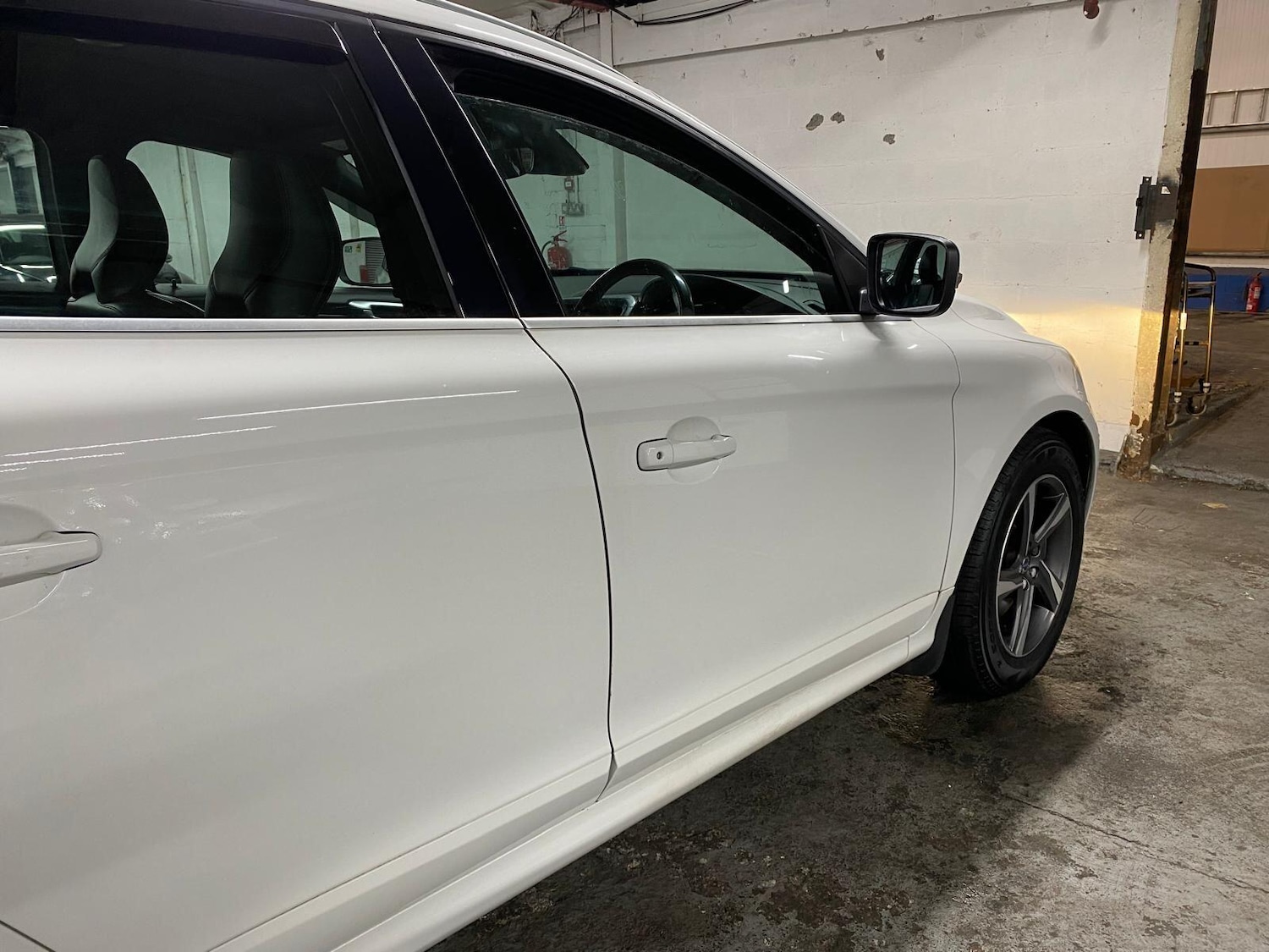 Used Volvo XC60 2016 for sale - 76227952: Photo 33