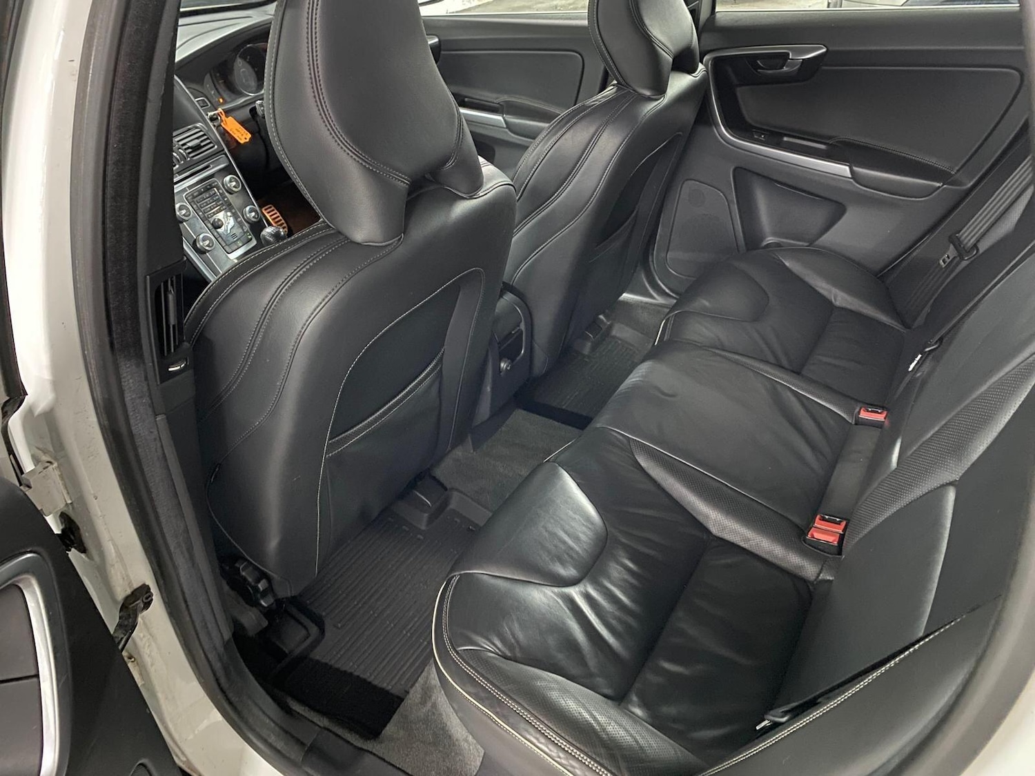 Used Volvo XC60 2016 for sale - 76227952: Photo 47