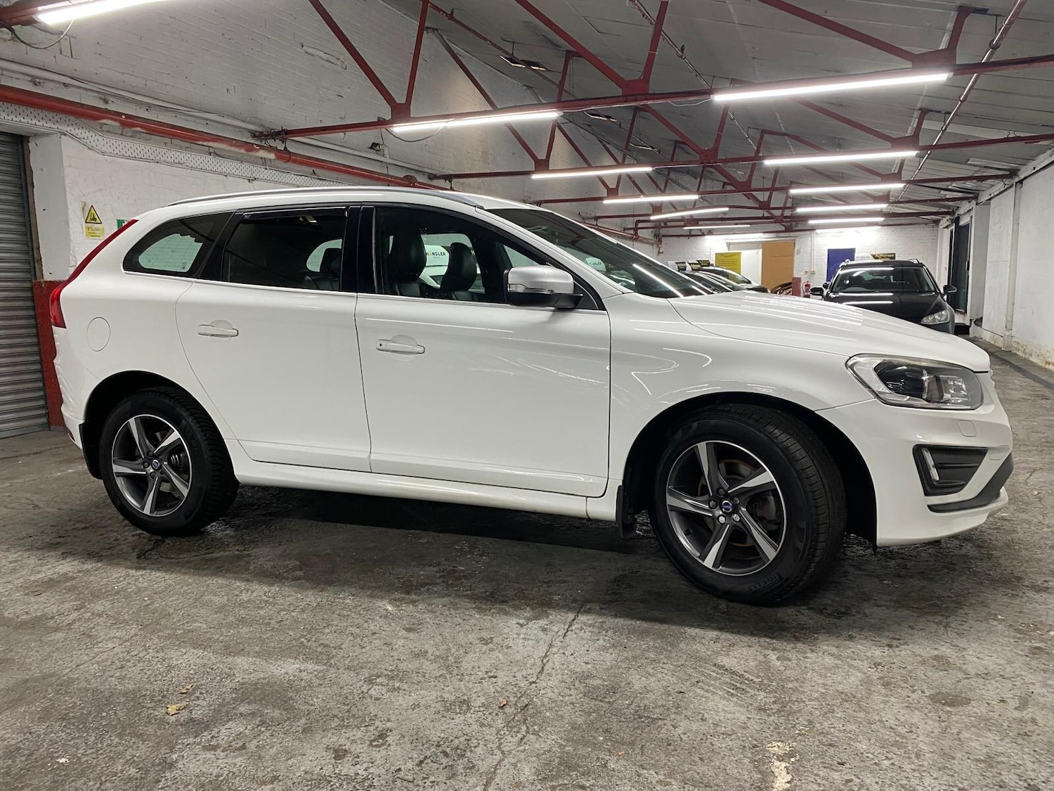 Used Volvo XC60 2016 for sale - 76227952: Photo 8