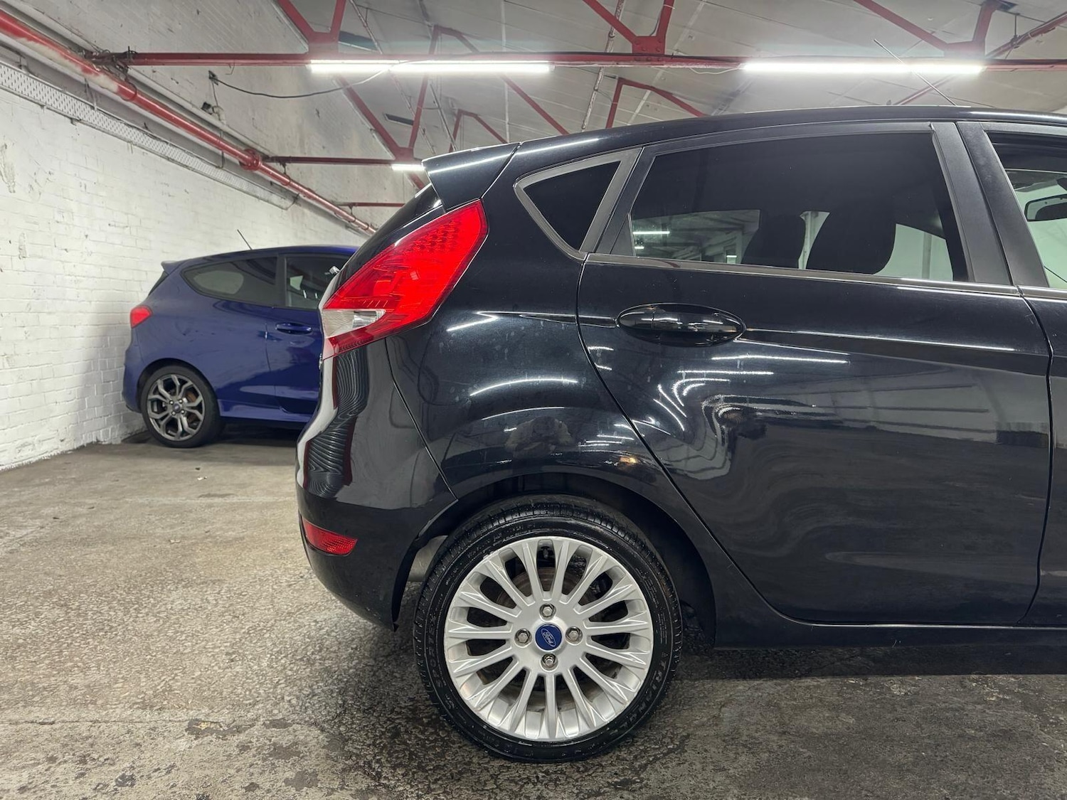 Used Ford Fiesta 2011 for sale - 77386852: Photo 29