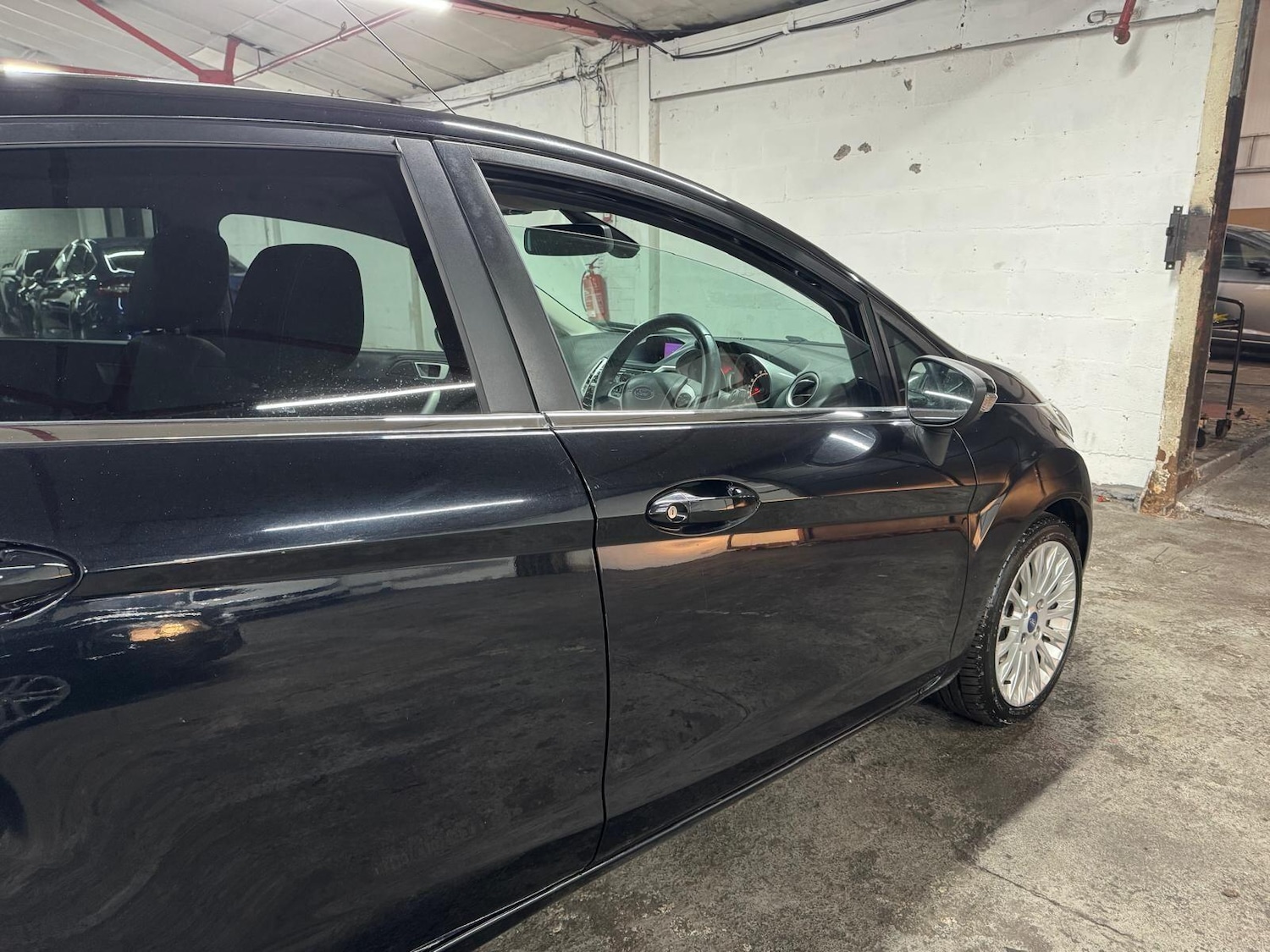 Used Ford Fiesta 2011 for sale - 77386852: Photo 31