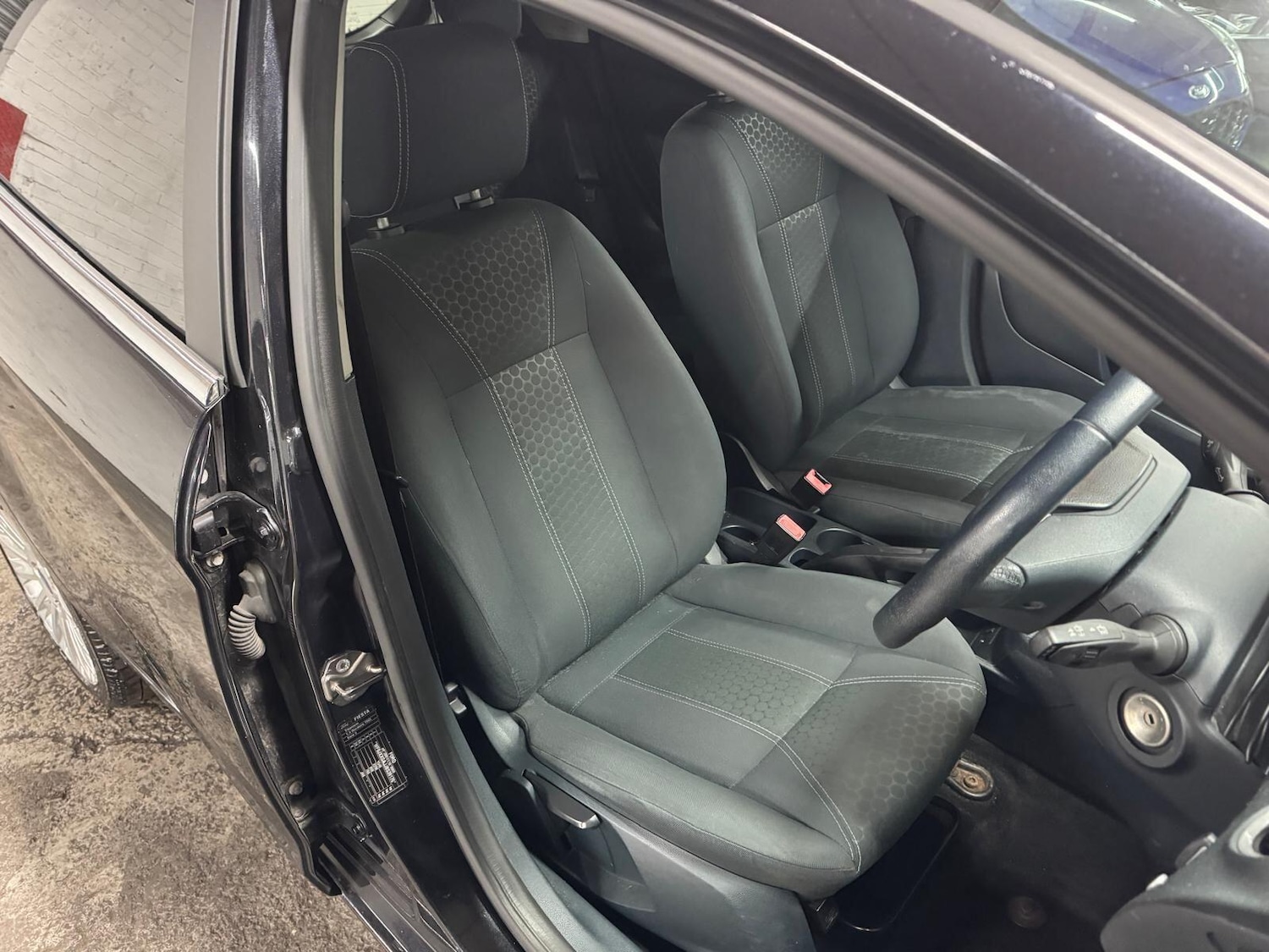 Used Ford Fiesta 2011 for sale - 77386852: Photo 42