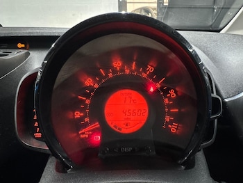 Used Toyota AYGO 2016 for sale - 79106584: Photo