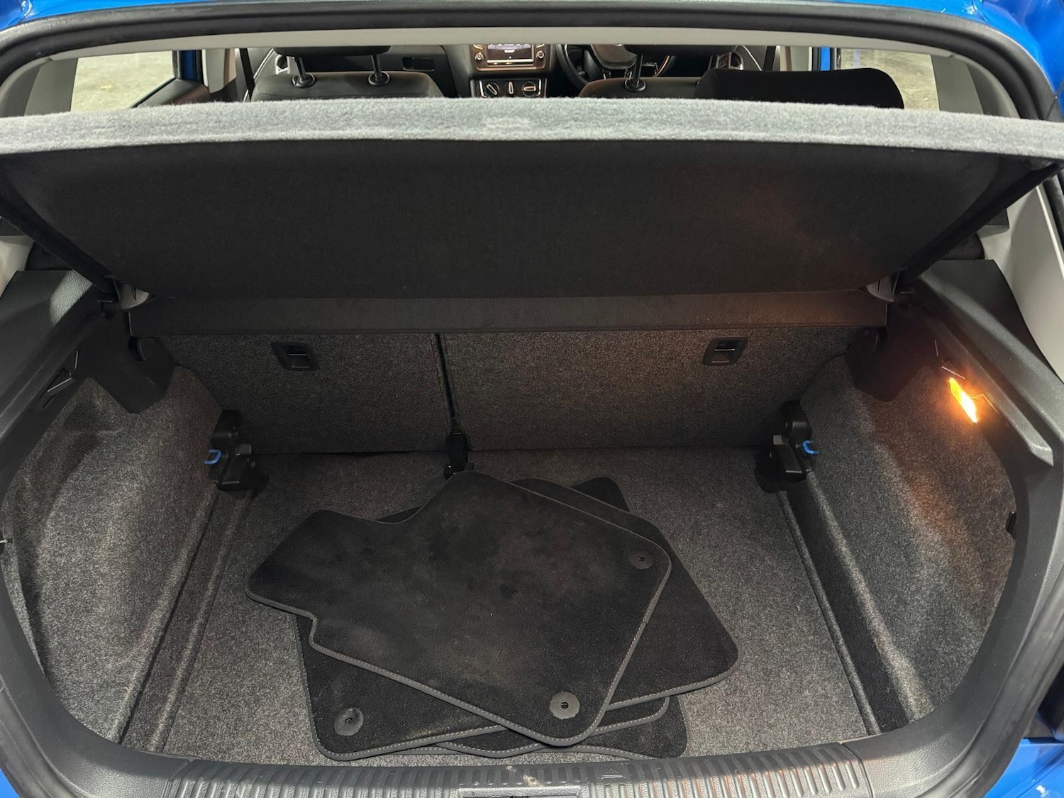 Used Volkswagen Polo 2015 for sale - 77016146: Photo 37