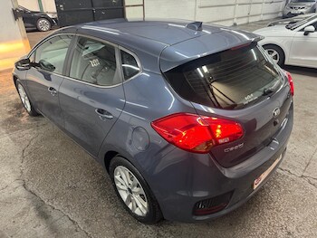 Used Kia Ceed 2017 for sale - 75926751: Photo