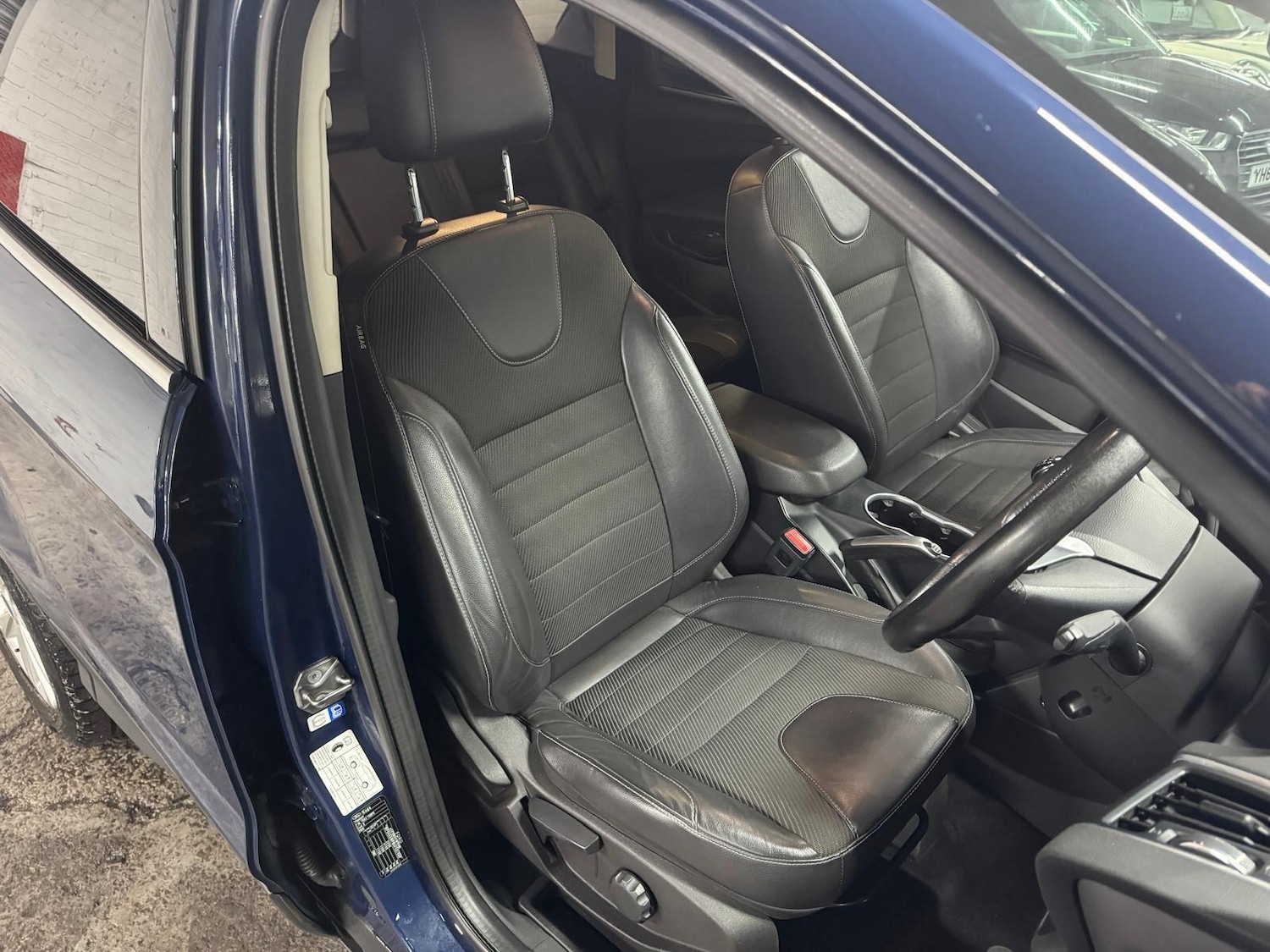 Used Ford Kuga 2015 for sale - 77254600: Photo 45