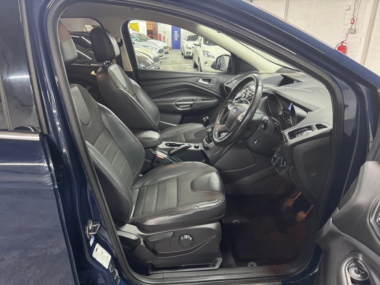 Used Ford Kuga 2015 for sale - 77254600: Photo 47