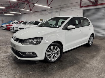 Used Volkswagen Polo 2015 for sale - 76936369: Photo